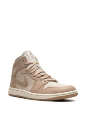 Air Jordan 1 Mid SE "Legend Light Brown" Sneakers Air Jordan