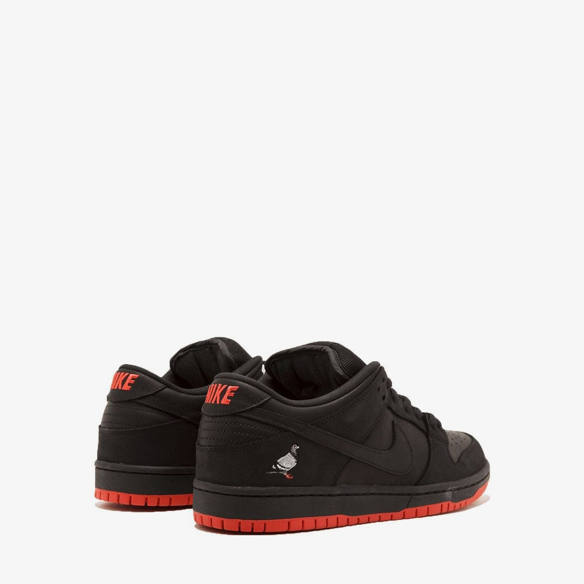 Jeff Staple x Dunk Low Pro SB "Black Pigeon" Sneakers Nike