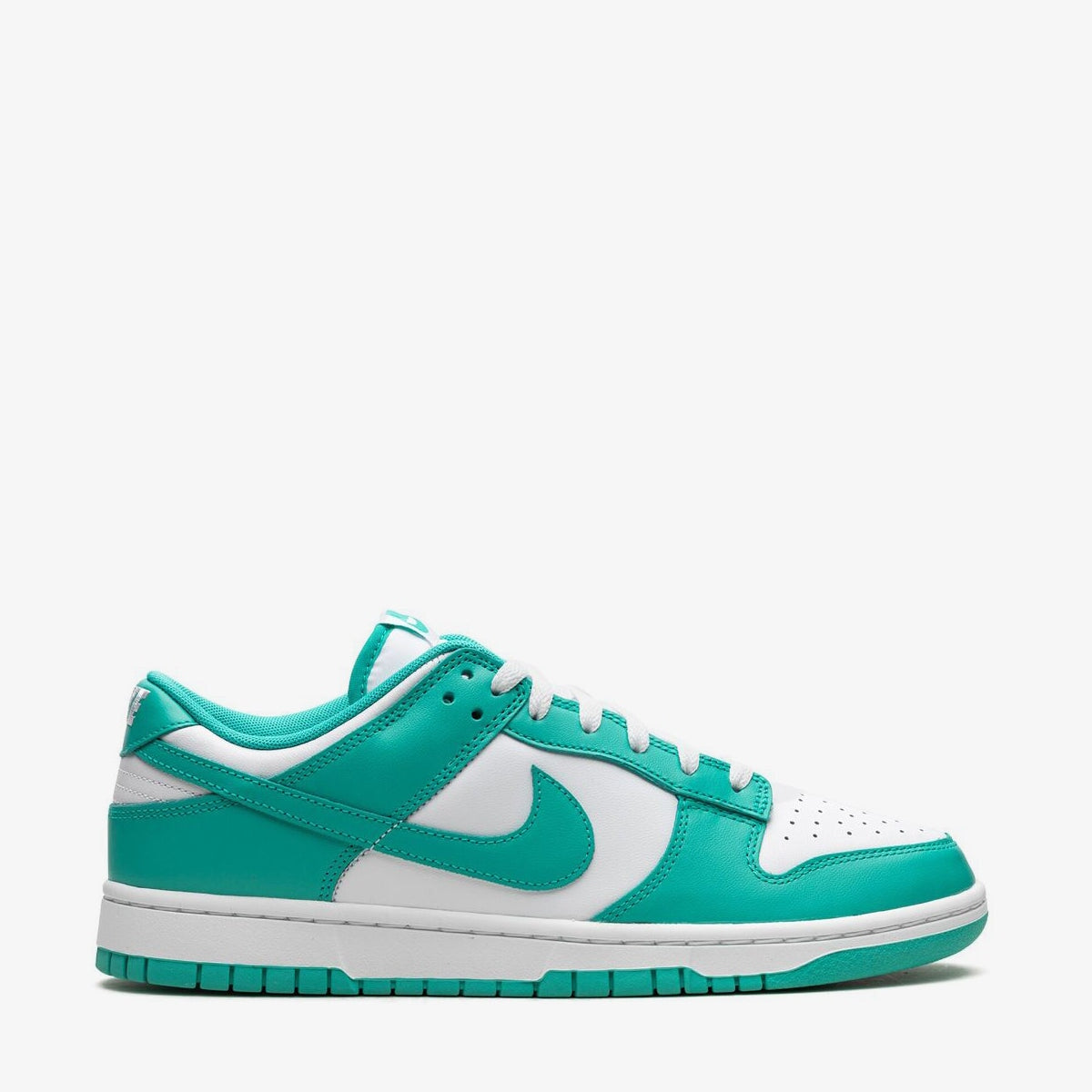 Nike Dunk Low “Clear Jade” – Plug and Play