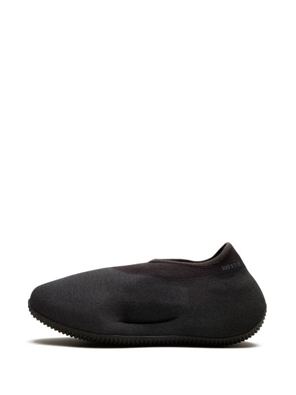 Yeezy Knit RNNR “Fade Onyx” Plug and Play